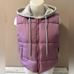 Madden Girl Puffer Vest with Sweatshirt Hood - NWT